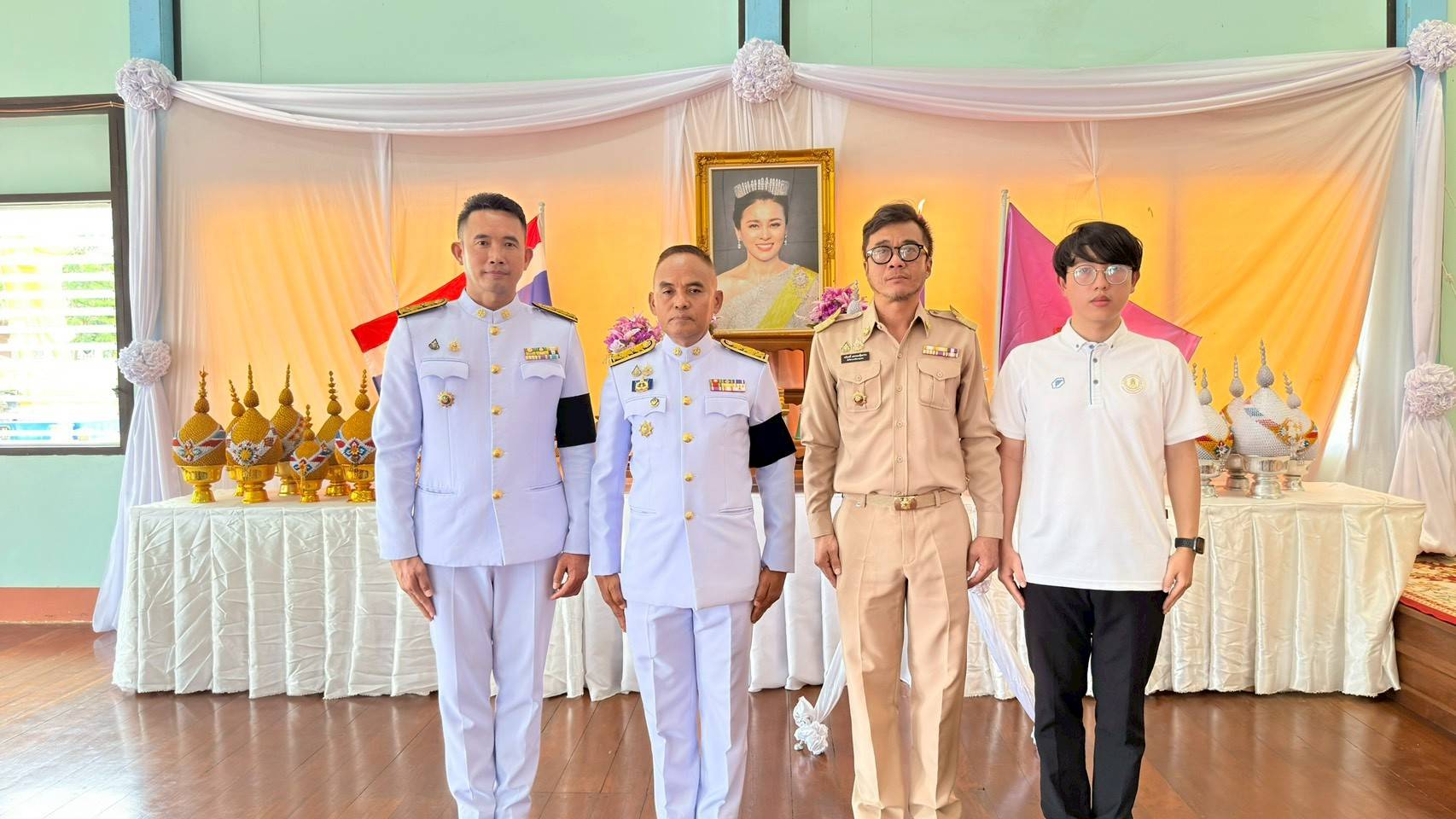สพอ.เกาะกูดเข้าร่วมพิธีถวายพานพุ่มเนื่องในโอกาสวันเฉลิมพระชนมพรรษา สมเด็จพระนางเจ้าสุทิดา พัชรสุธาพิมลลักษณ พระบรมราชินี